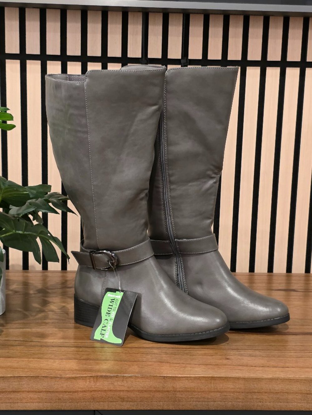 Women's Extra Wide Calf Pull-on Side Zip Knee High Boots